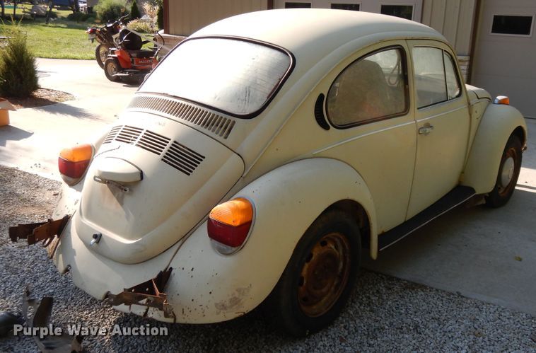 image for item DI7629 1973 Volkswagen Super Beetle
