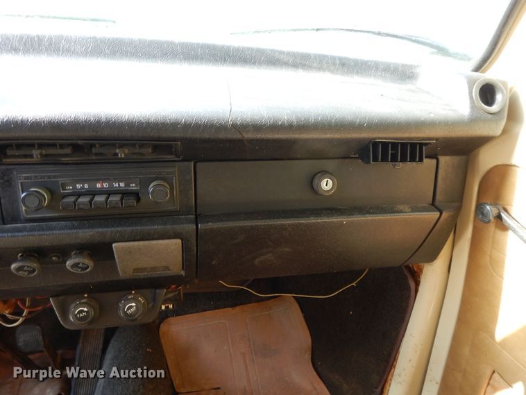 image for item DI7629 1973 Volkswagen Super Beetle