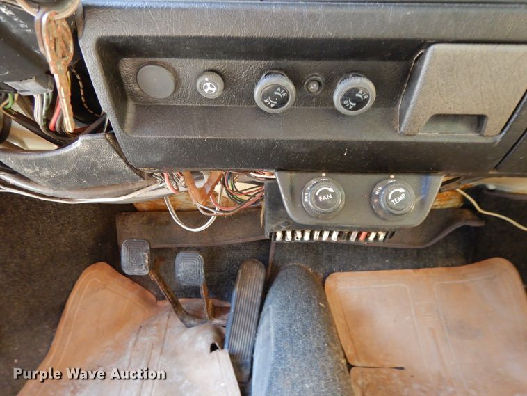 image for item DI7629 1973 Volkswagen Super Beetle