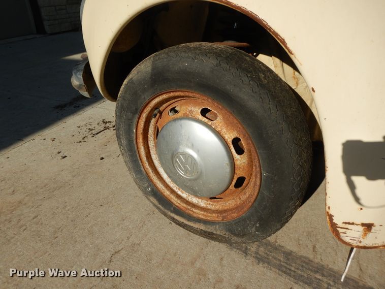 image for item DI7629 1973 Volkswagen Super Beetle