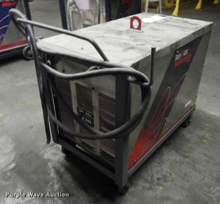 image for item DI7646 Red-d-arc DC600 welder