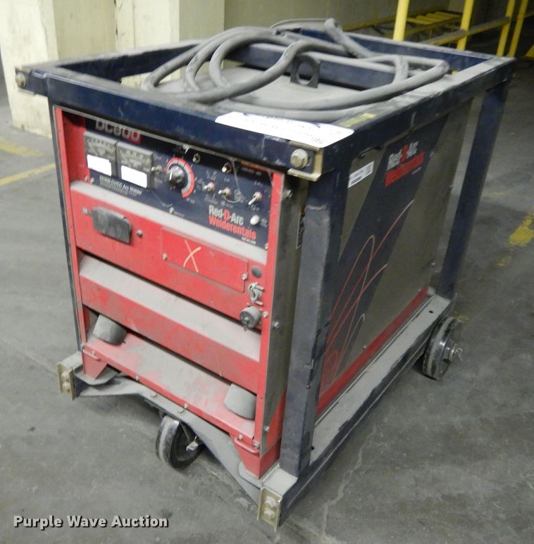 Reddarc DC600 welder in Topeka, KS Item DI7647 sold Purple Wave