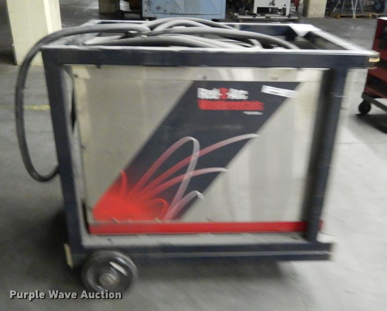 image for item DI7647 Red-d-arc DC600 welder