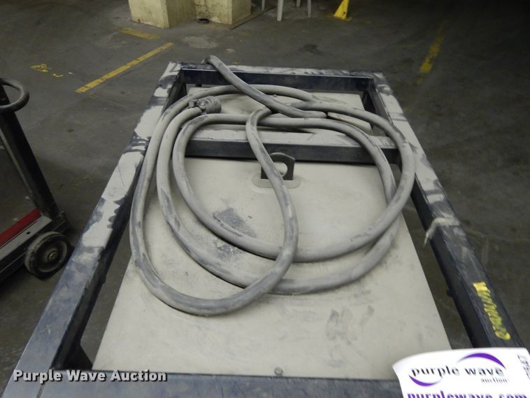 image for item DI7647 Red-d-arc DC600 welder