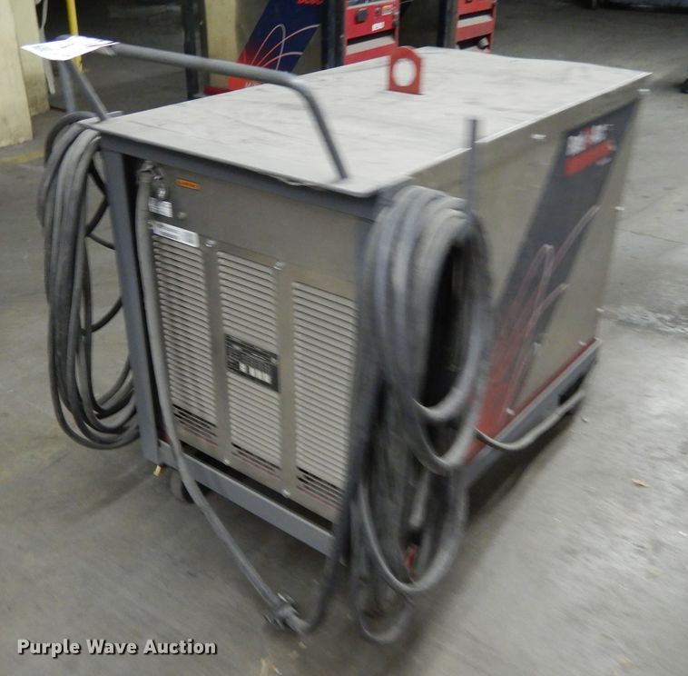 image for item DI7649 Red-d-arc DC600 welder