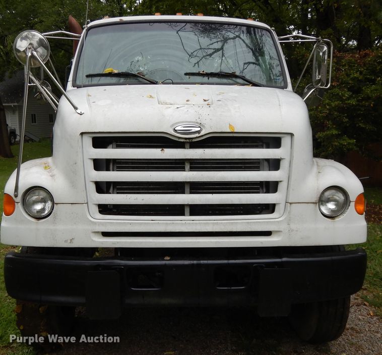 image for item DI7661 2000 Sterling L-Line  utility truck