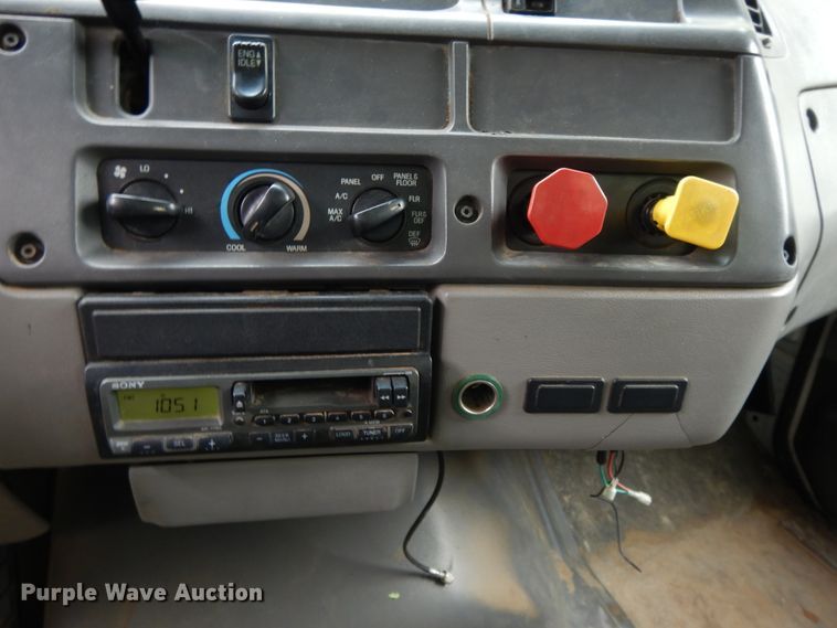 image for item DI7661 2000 Sterling L-Line  utility truck