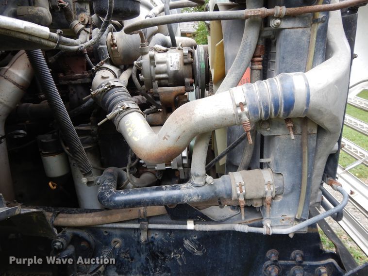 image for item DI7661 2000 Sterling L-Line  utility truck