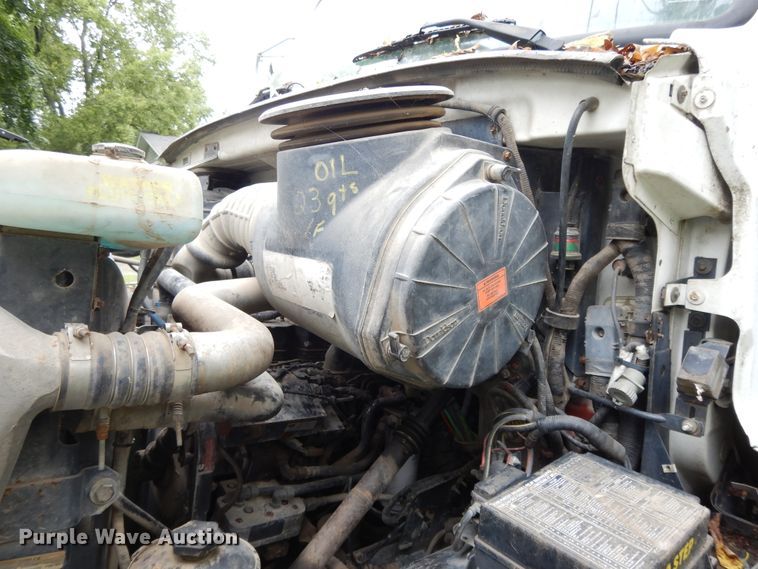 image for item DI7661 2000 Sterling L-Line  utility truck