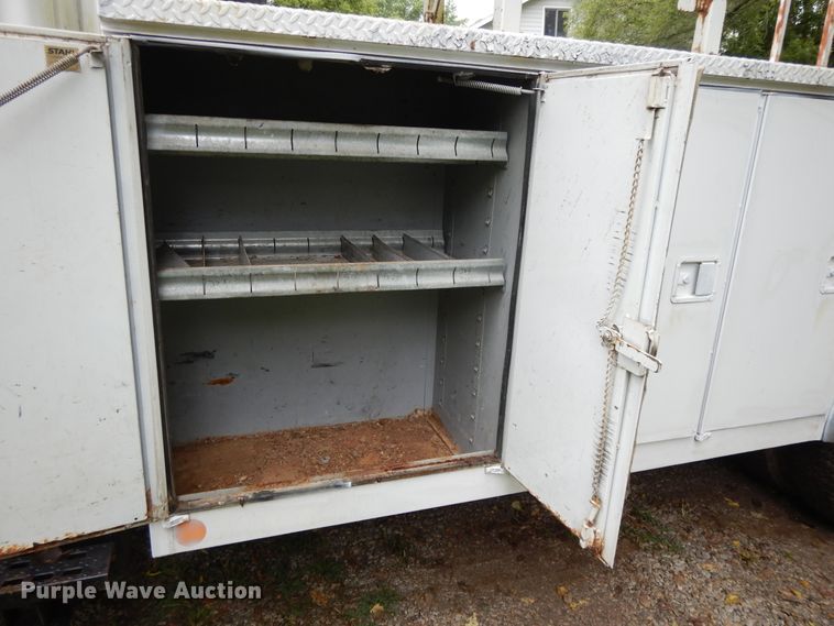 image for item DI7661 2000 Sterling L-Line  utility truck