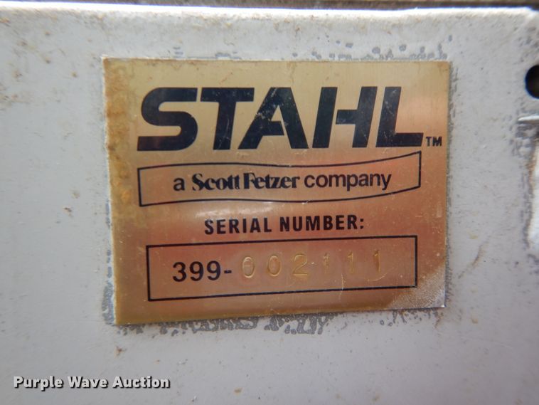 image for item DI7661 2000 Sterling L-Line  utility truck