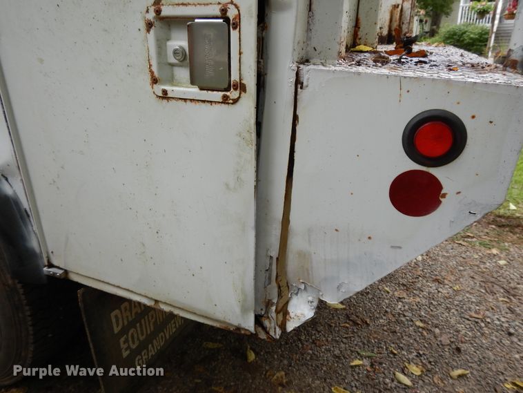 image for item DI7661 2000 Sterling L-Line  utility truck