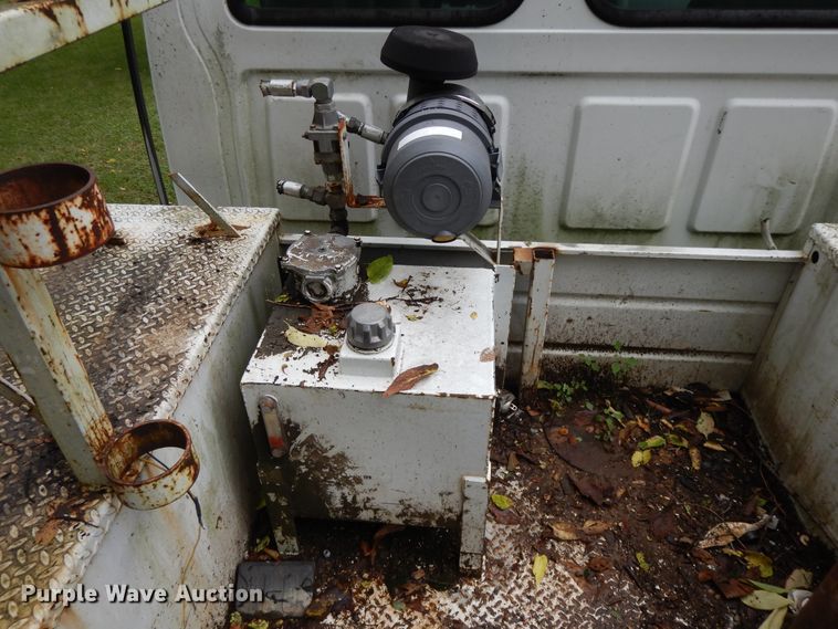 image for item DI7661 2000 Sterling L-Line  utility truck