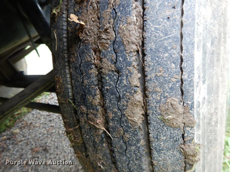 image for item DI7661 2000 Sterling L-Line  utility truck