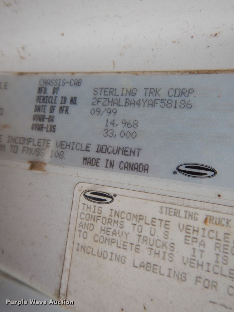 image for item DI7661 2000 Sterling L-Line  utility truck