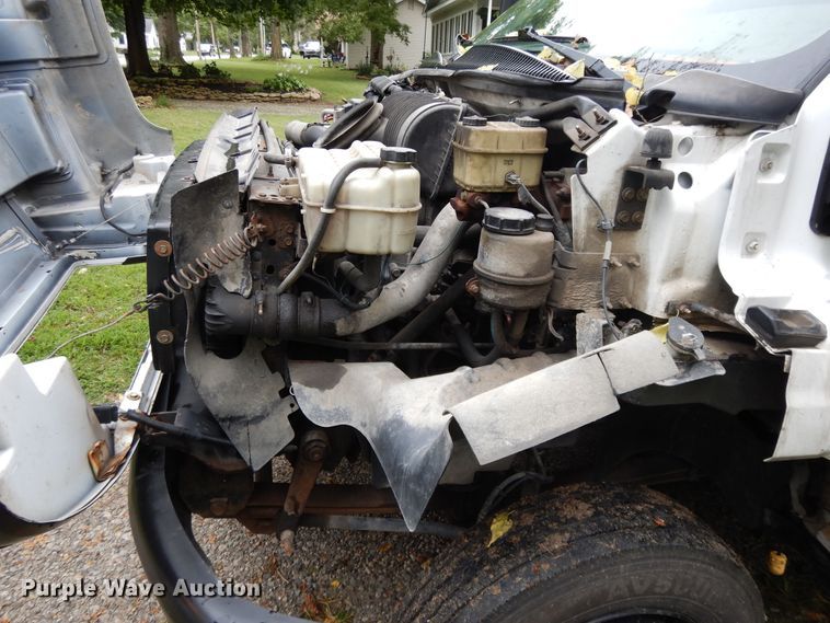 image for item DI7662 2006 GMC C4500  flatbed truck