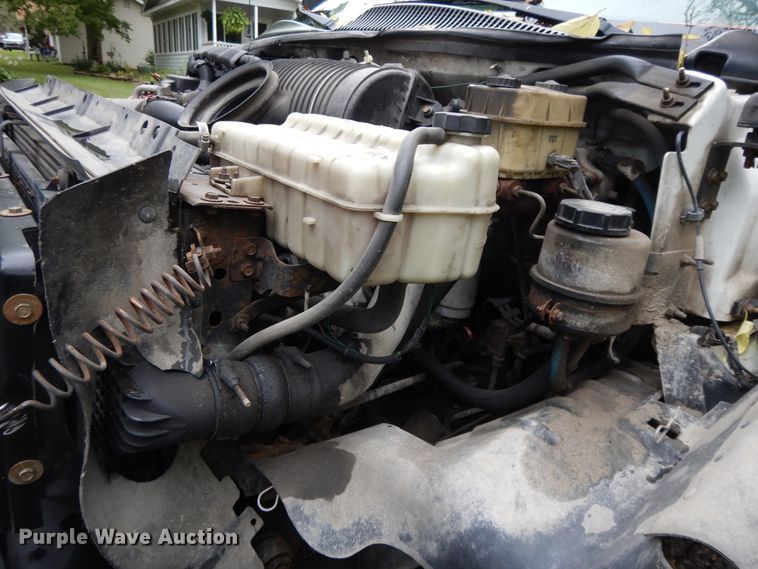 image for item DI7662 2006 GMC C4500  flatbed truck