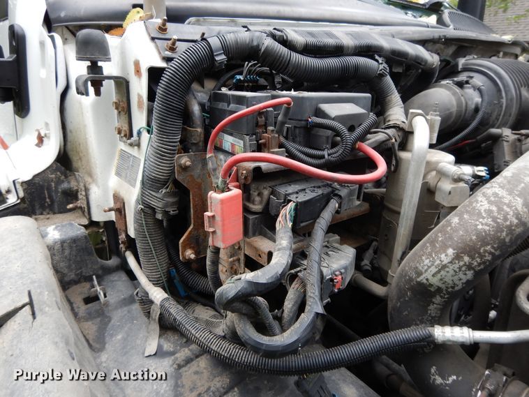 image for item DI7662 2006 GMC C4500  flatbed truck