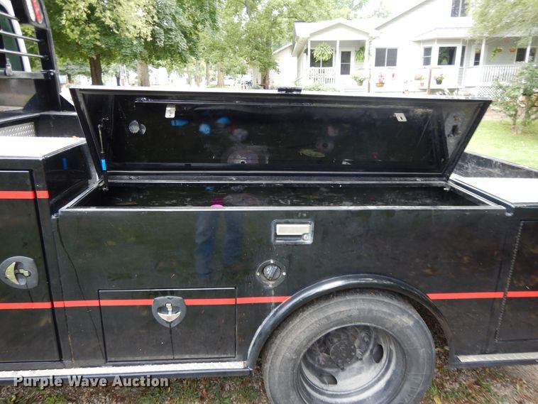 image for item DI7662 2006 GMC C4500  flatbed truck