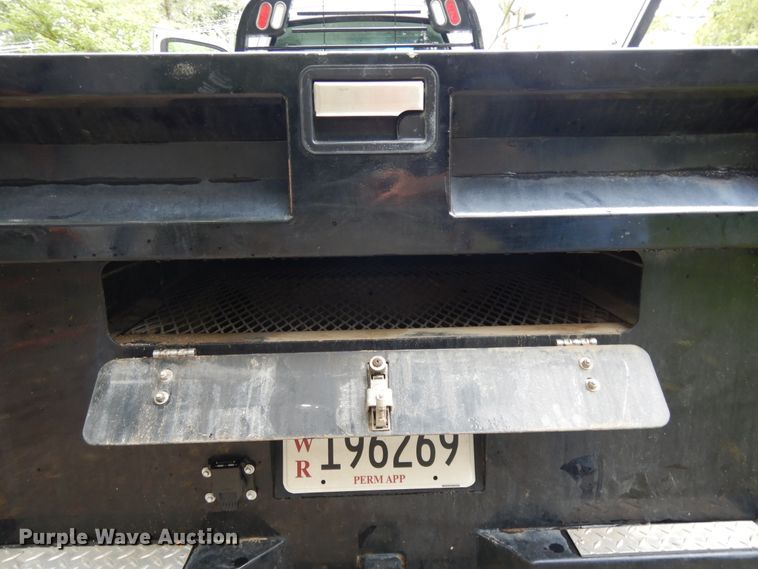 image for item DI7662 2006 GMC C4500  flatbed truck