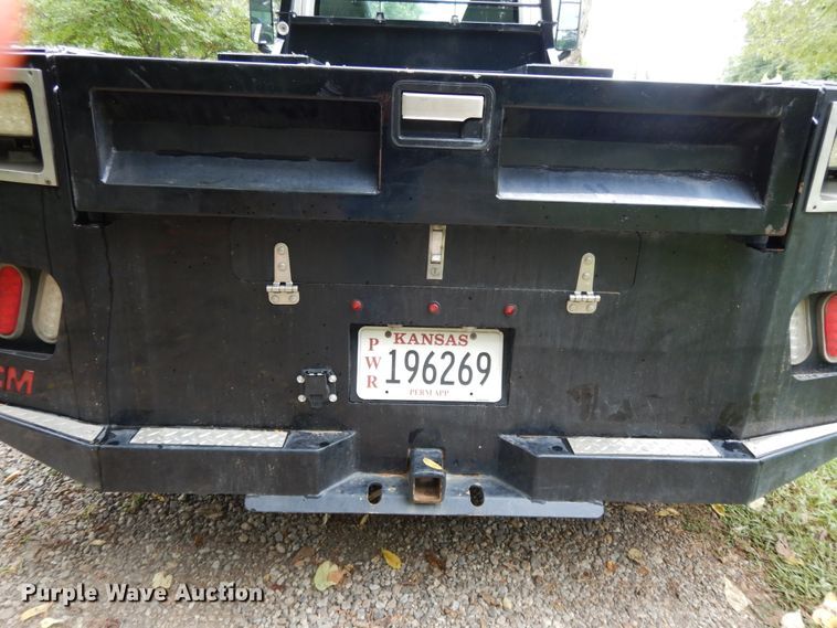 image for item DI7662 2006 GMC C4500  flatbed truck