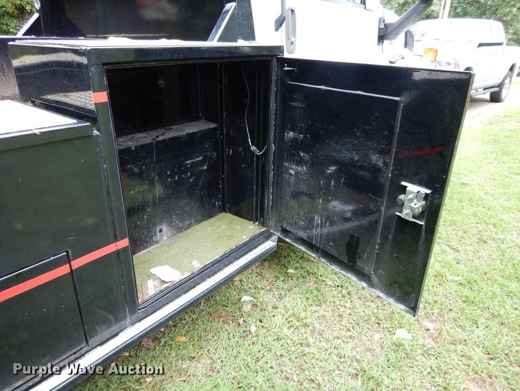 image for item DI7662 2006 GMC C4500  flatbed truck