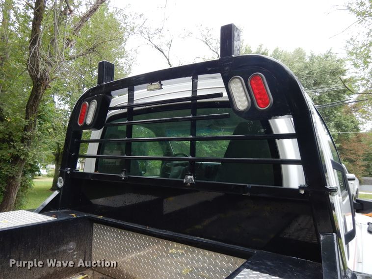 image for item DI7662 2006 GMC C4500  flatbed truck