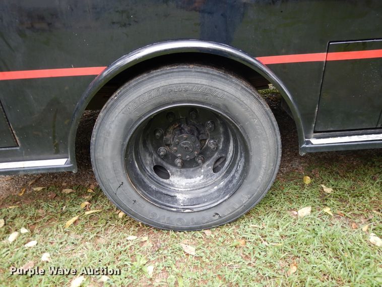 image for item DI7662 2006 GMC C4500  flatbed truck