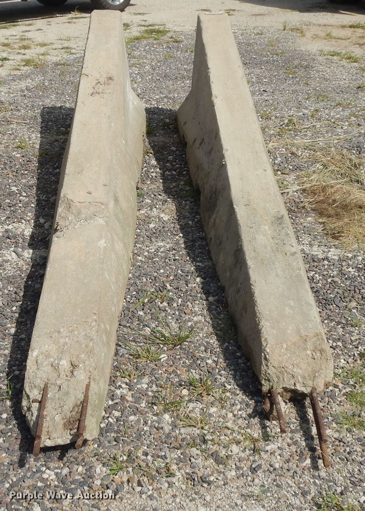 image for item DI7689 (2) tapered concrete barriers