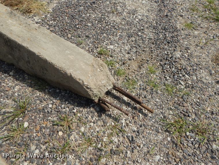 image for item DI7689 (2) tapered concrete barriers