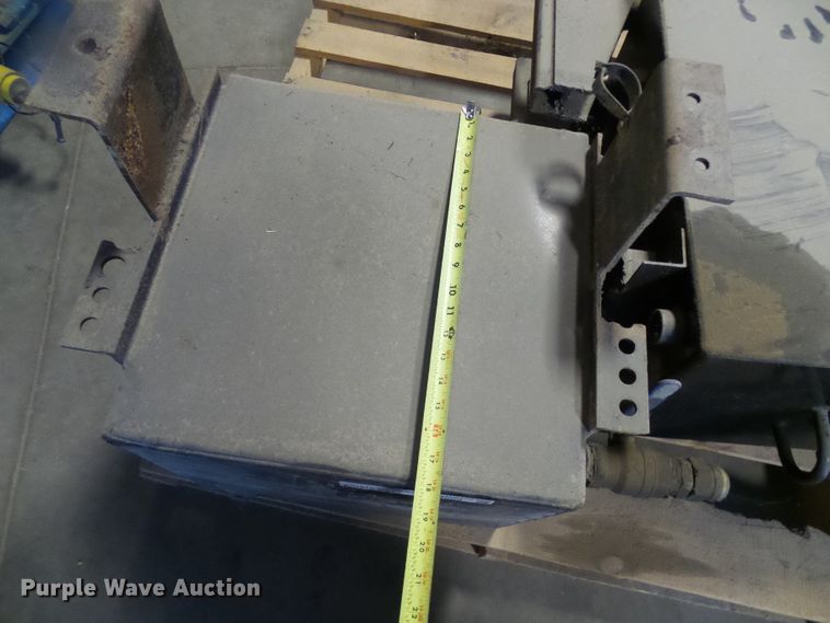 image for item EP9889 (2) Certified Power Mfg. hydraulic tanks