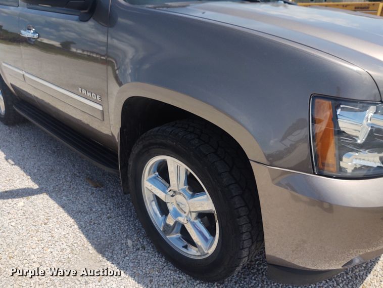 image for item EQ9399 2013 Chevrolet Tahoe LTZ  SUV