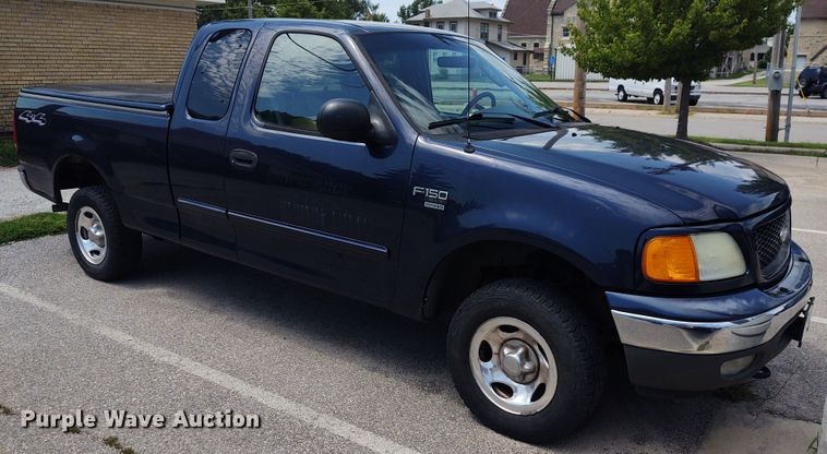 image for item EQ9411 2004 Ford F150 SuperCab pickup truck