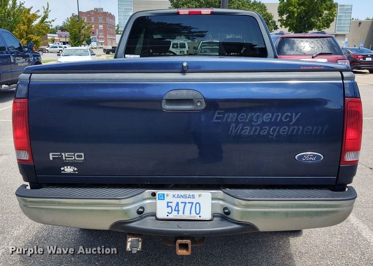 image for item EQ9411 2004 Ford F150 SuperCab pickup truck