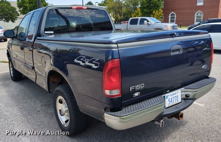 image for item EQ9411 2004 Ford F150 SuperCab pickup truck