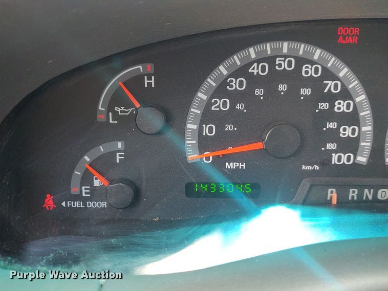 image for item EQ9411 2004 Ford F150 SuperCab pickup truck