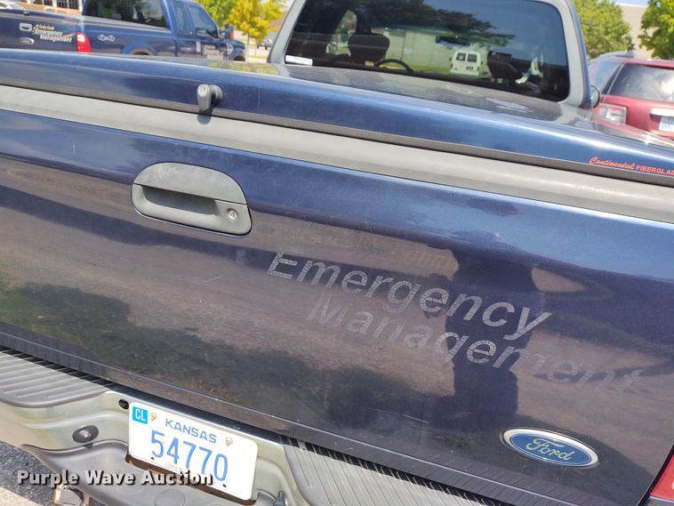 image for item EQ9411 2004 Ford F150 SuperCab pickup truck