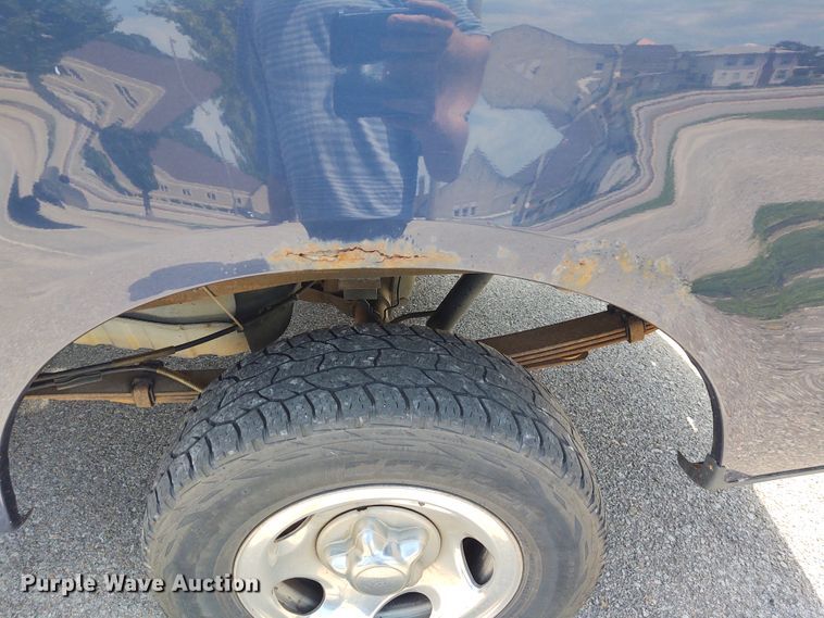 image for item EQ9411 2004 Ford F150 SuperCab pickup truck