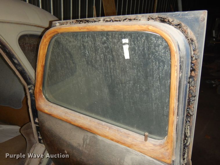 image for item FN9301 1940 Chevrolet Master Deluxe