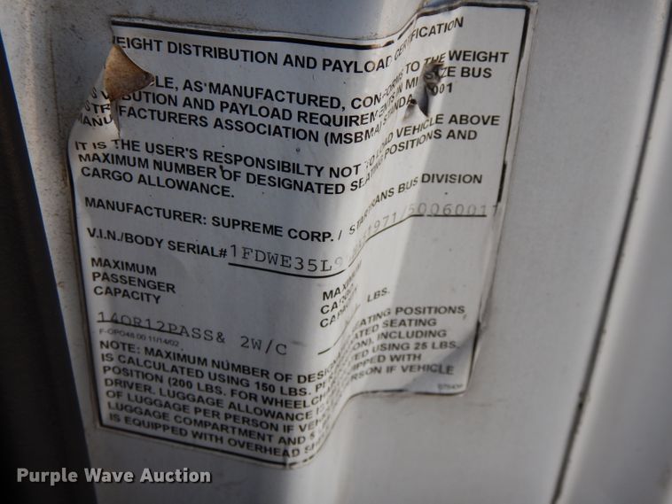 image for item FN9365 2005 Ford E350 Super Duty  shuttle bus