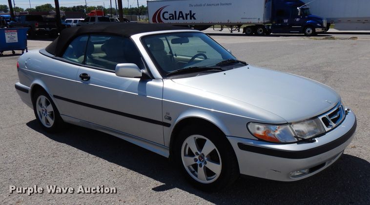 image for item FN9375 2003 Saab 9-3  convertible