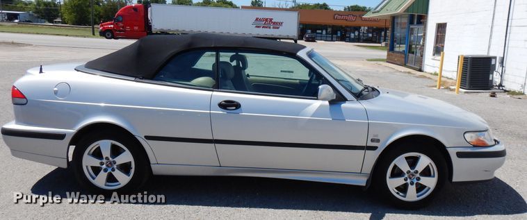 image for item FN9375 2003 Saab 9-3  convertible
