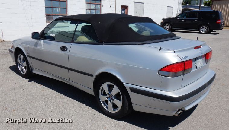 image for item FN9375 2003 Saab 9-3  convertible