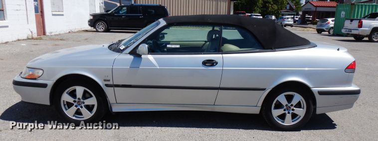 image for item FN9375 2003 Saab 9-3  convertible