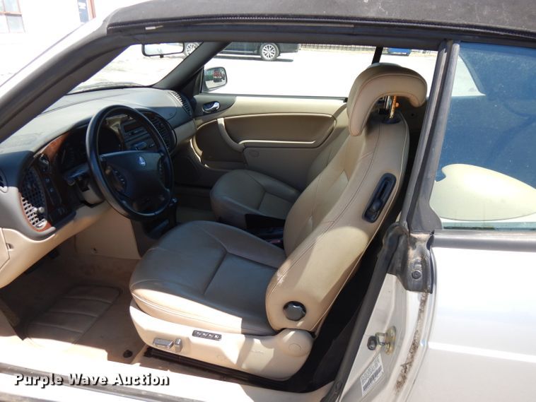 image for item FN9375 2003 Saab 9-3  convertible