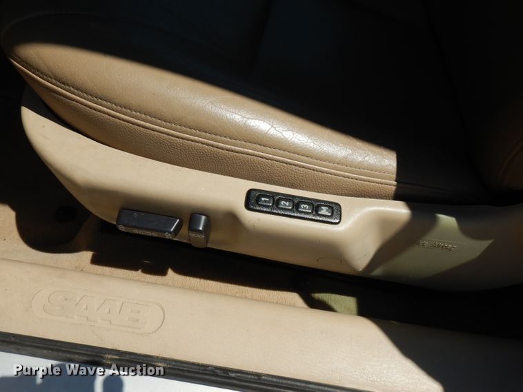 image for item FN9375 2003 Saab 9-3  convertible