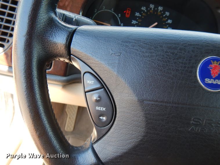 image for item FN9375 2003 Saab 9-3  convertible