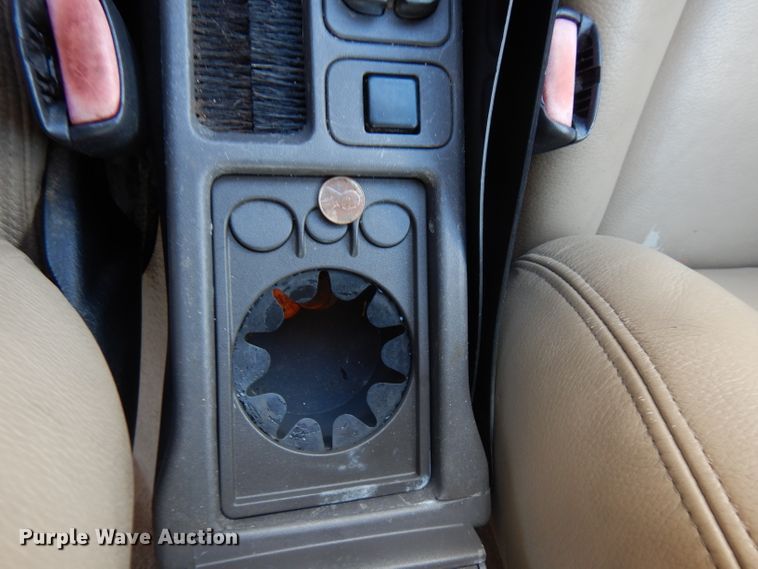 image for item FN9375 2003 Saab 9-3  convertible