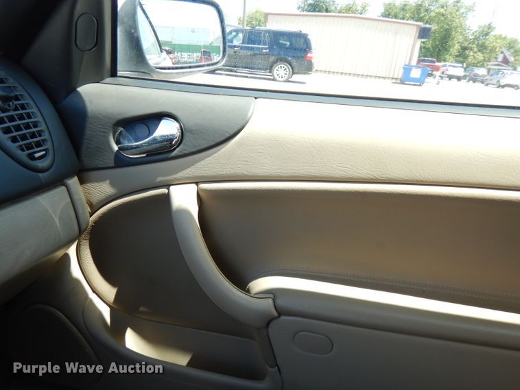 image for item FN9375 2003 Saab 9-3  convertible