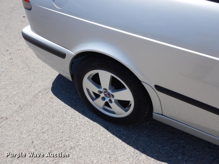 image for item FN9375 2003 Saab 9-3  convertible